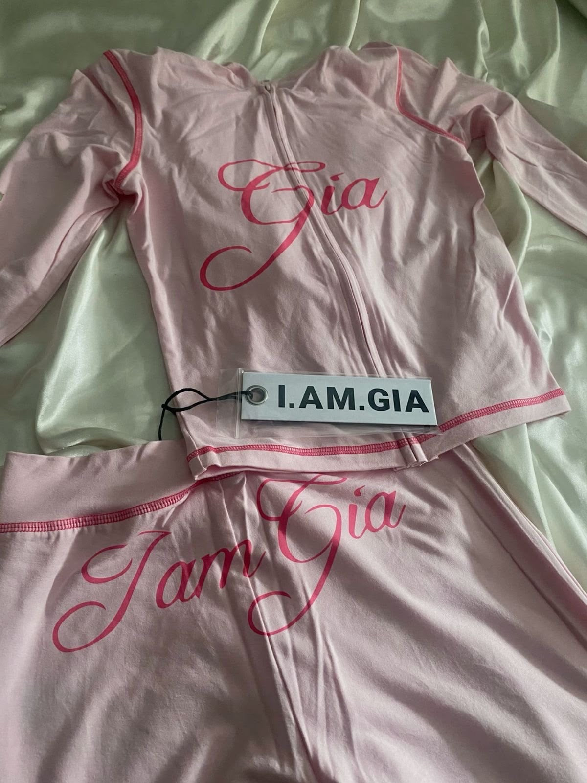 I.AM.GIA set
