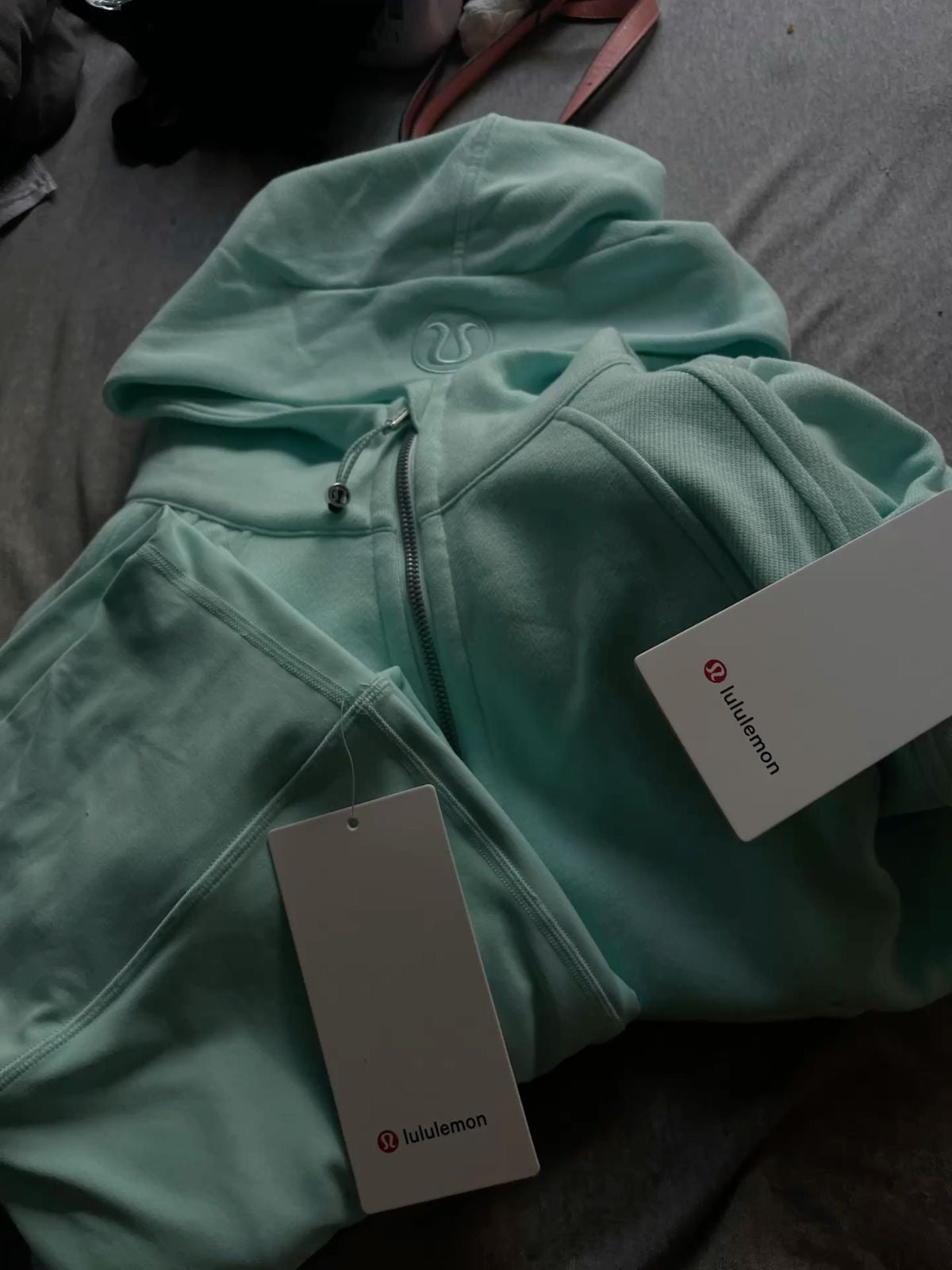 Lululemon scuba